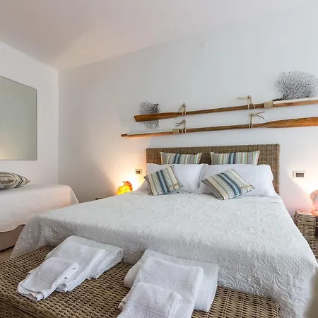 Abbaino 4* Massa (Tuscany)