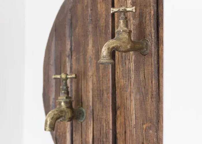 Abbaino 4* Massa (Tuscany)