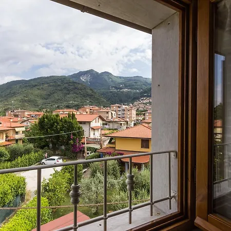 Abbaino 3* Massa (Tuscany)