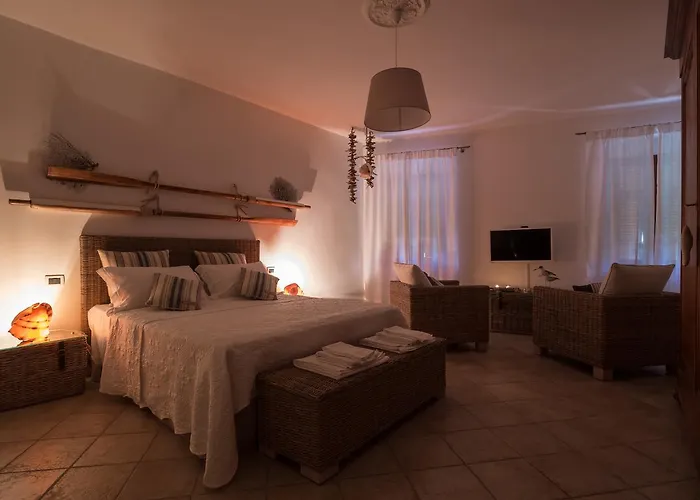 Abbaino 4* Massa (Tuscany)