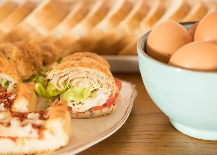 Abbaino Bed & Breakfast Massa (Tuscany)